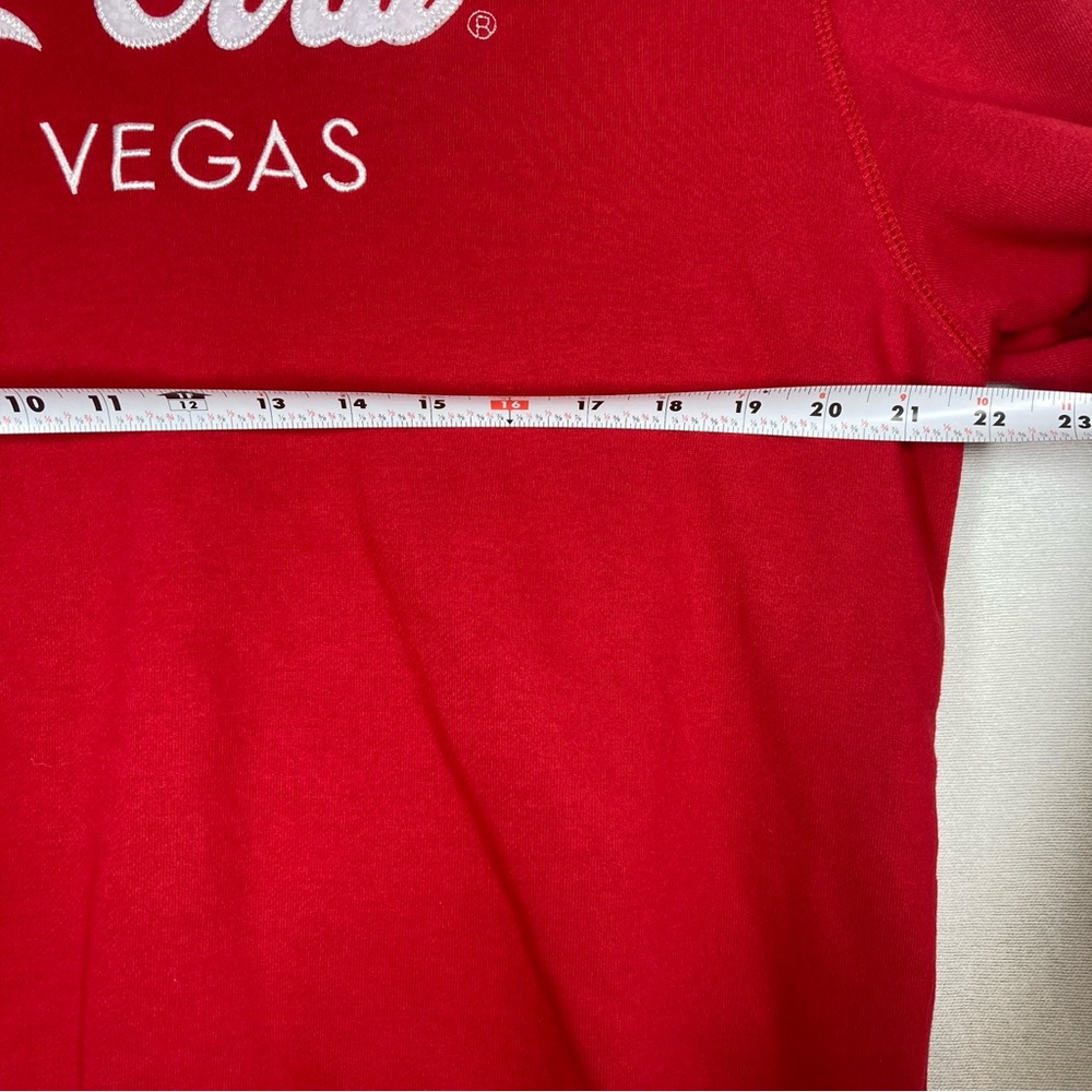 Coca Cola Las Vegas Men’s Seratshirt Red Crewneck Sweater Pullover - Picture 14 of 16